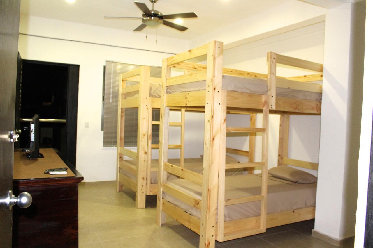 The Mermaid Hostel Beach (Adults Only) Cancún Buitenkant foto