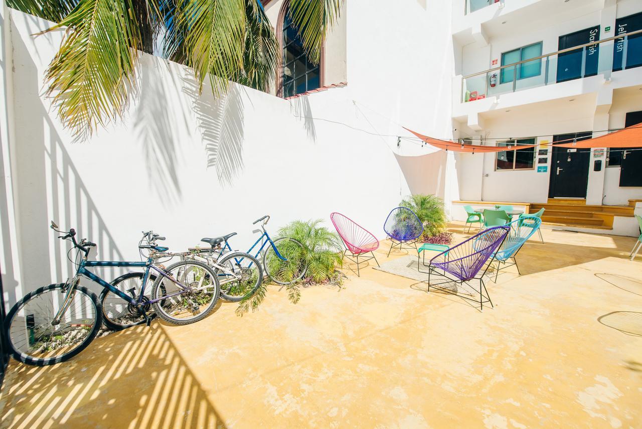 The Mermaid Hostel Beach (Adults Only) Cancún Buitenkant foto